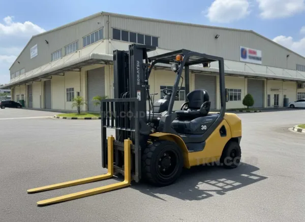 Forklift Komatsu 3.000 Kg (3 Ton) Diesel